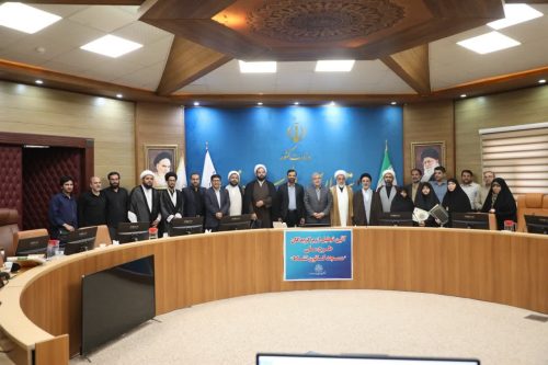 مساجد باید محور تصمیم‌سازی فرهنگی و اجتماعی در محلات باشند